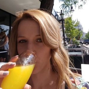 Meet your Posher, Sierra